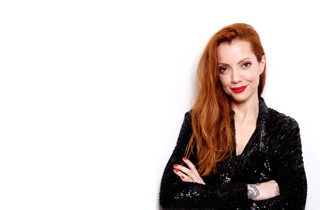 OMG: Julia Petit assina uma coleção para a M.A.C!
