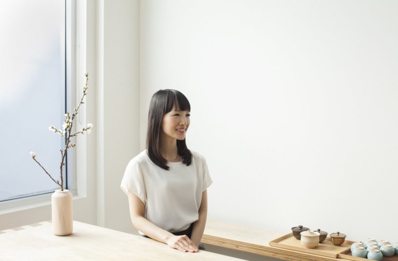 Arrumação total: sim, a Netflix botou todo mundo para faxinar com o método Marie Kondo