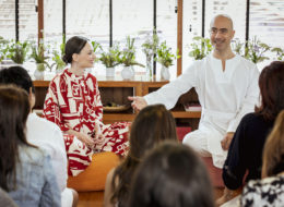 Satyanatha, monge e professor de meditação (Foto: Mari Pekin)