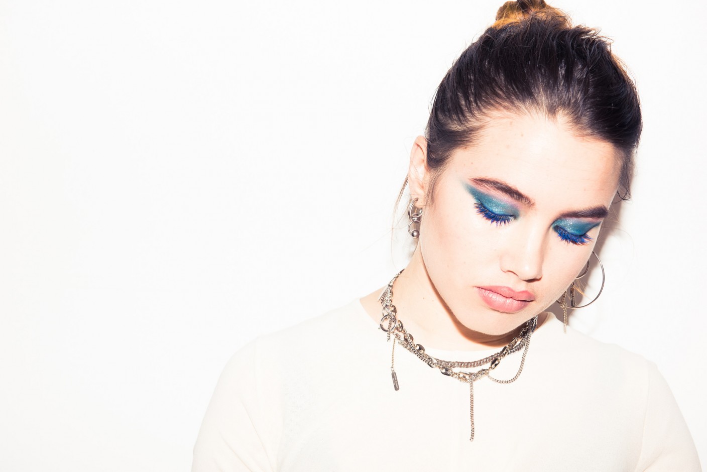 News da semana: Isamaya Ffrench na Burberry e a rotina de skincare de Jackie Kennedy