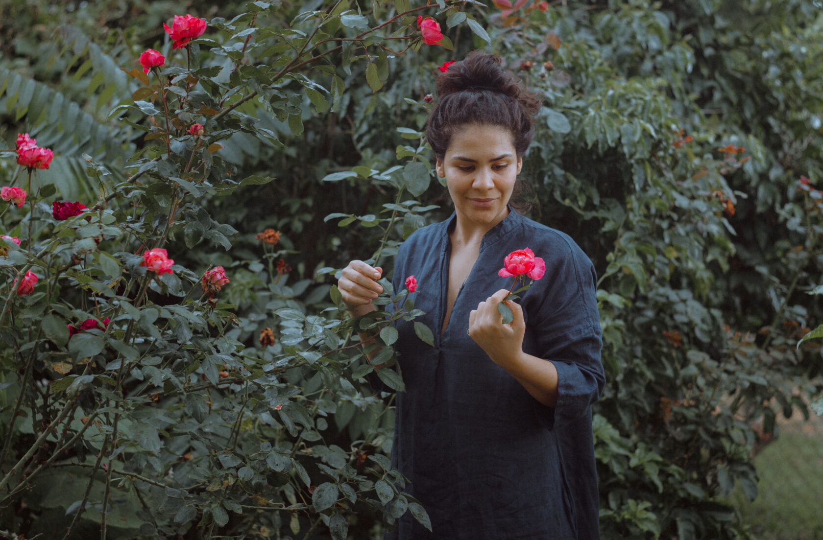 “Chá é mesmo medicina e tem potência. Preparar uma xícara é ritual de amor próprio”, Estefânia Verreschi