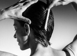 Você tem sentido o cabelo cair mais? Provavelmente a culpa é da pandemia