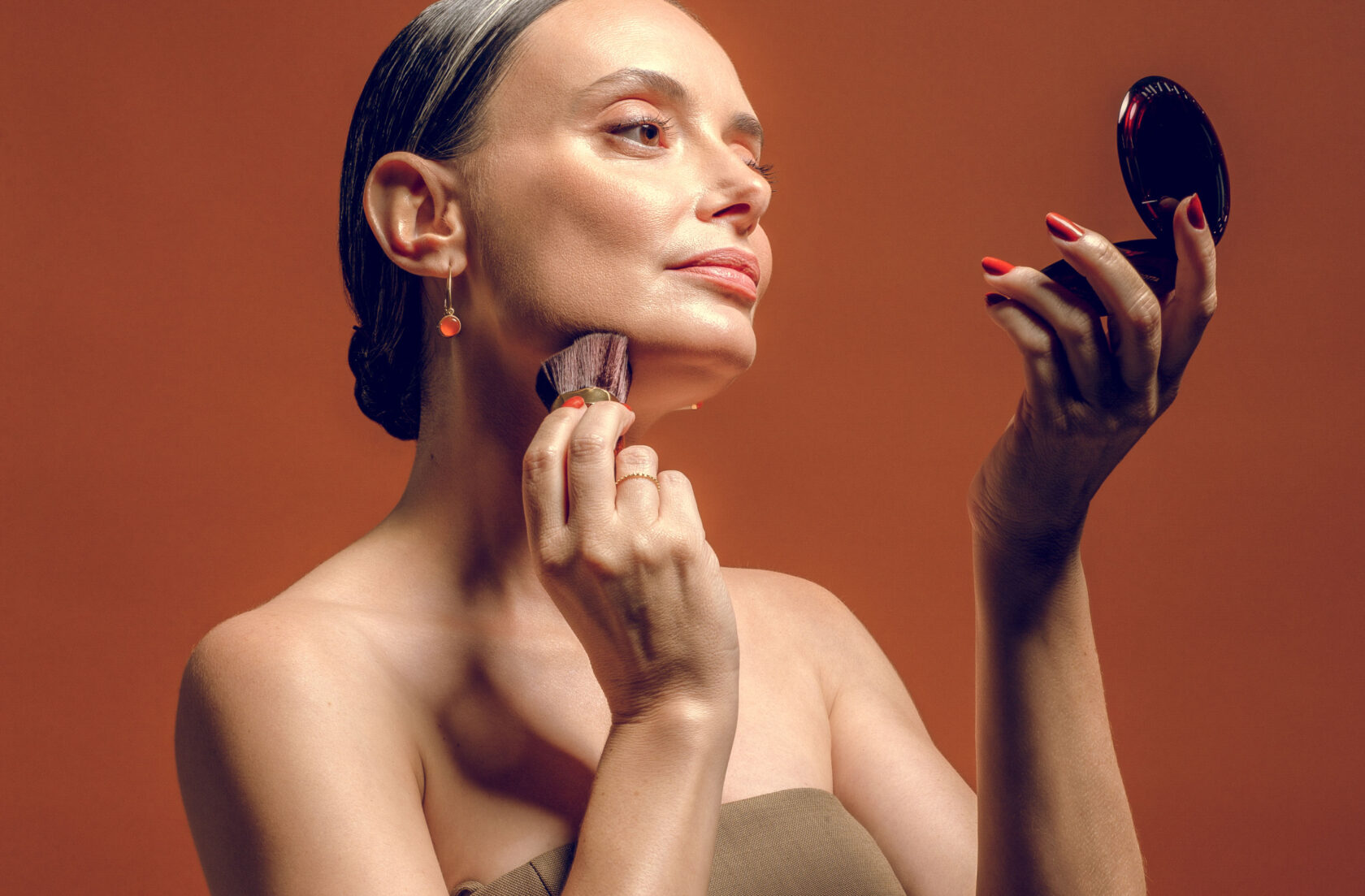 Terracotta de Guerlain e a história do pó bronzeador